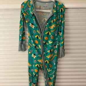 Little sleepies snug as a bug 12-18